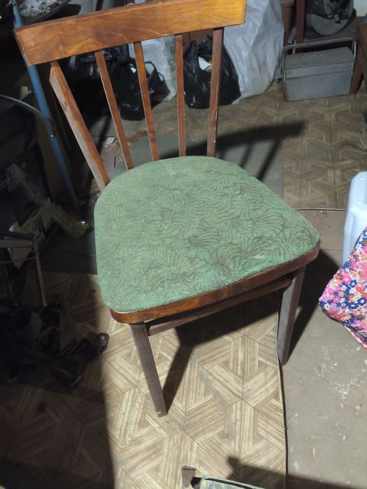 Стул совесткий продам