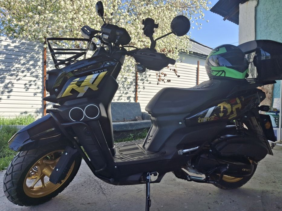 Танк 300 продам почти новая