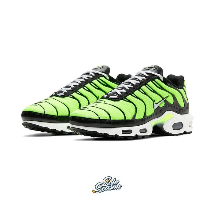 Nike tn hot lime