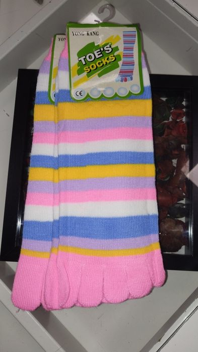 Дамски чорапи с пръсти