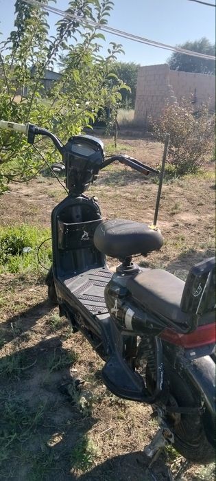 Скутер аманат х5