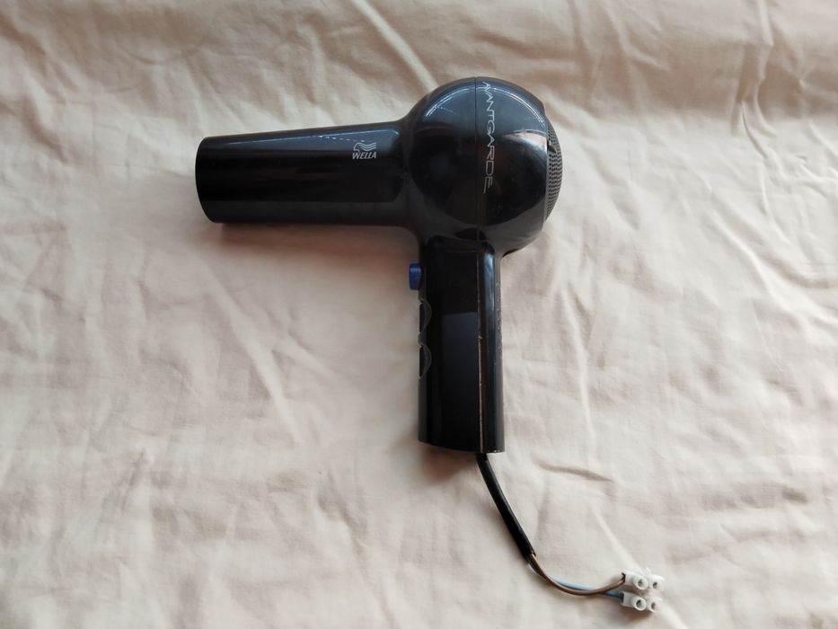 Оригинален немски страхотен сешоар велла-професионален