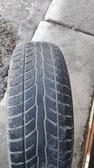 Шина на 225/70/16