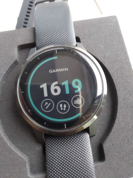 GPS часовник Garmin Vivoactive 4  с 45 мм корпус