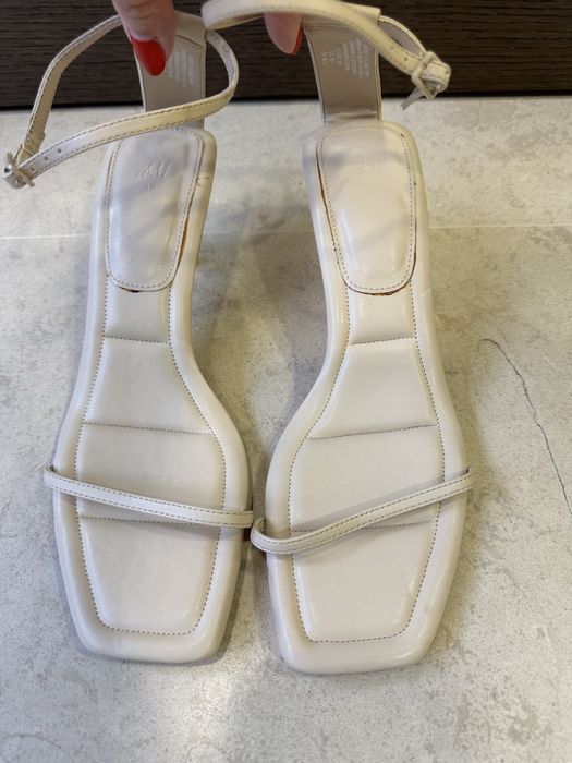 Зара-дамски обувки