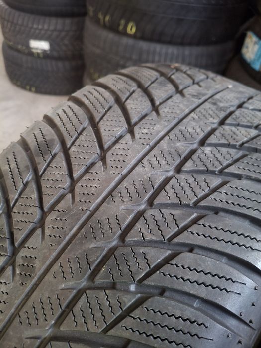 2 Anvelopele m+s 225 50 r17 Bridgestone