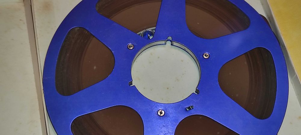 2 role metalice GOALE 26.5 cm pt magnetofon 200 ron ambele