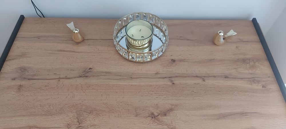 Бюро 180лв. Кресло с табуретка 200лв.