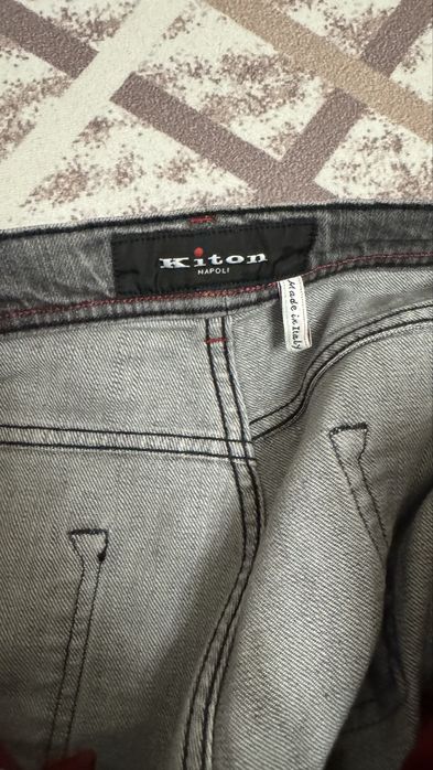 Продам джинсы от бренда kiton