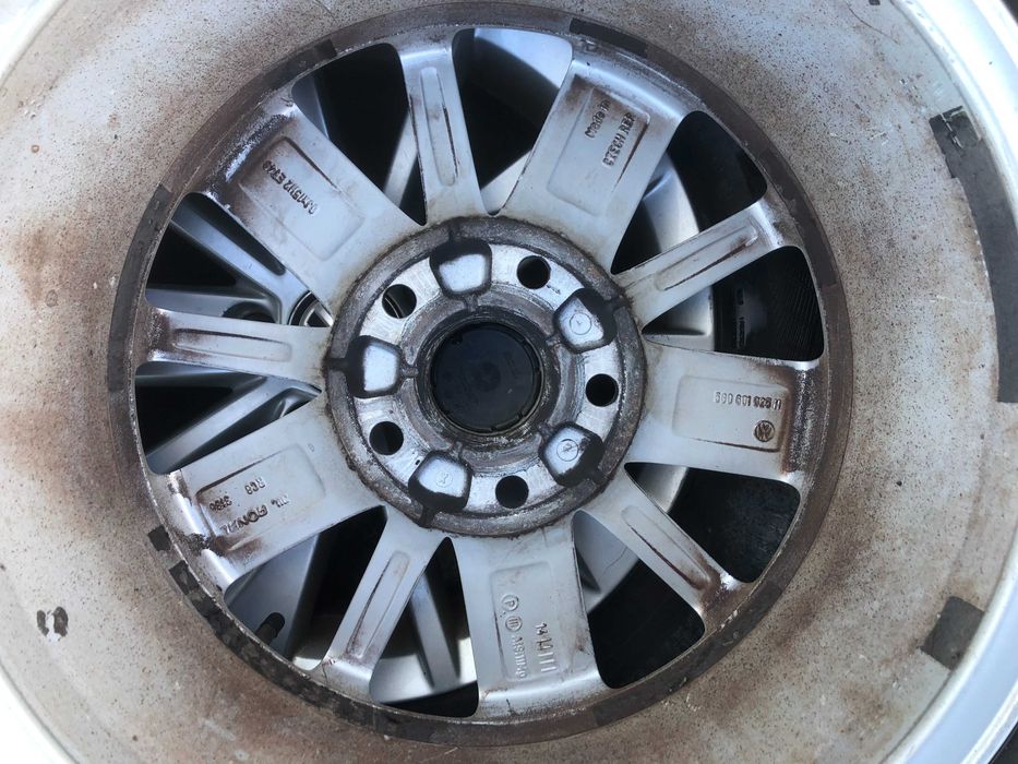 Set 4 Roti Jante Aliaj Golf 7 cu Anvelope  195/65 R15