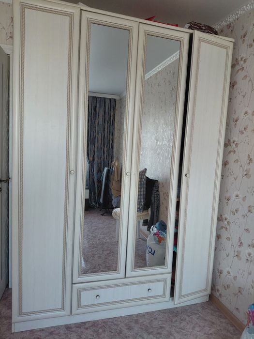 Шкаф торг есть срочно