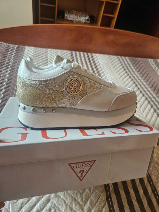 Нови Guess 37 номер