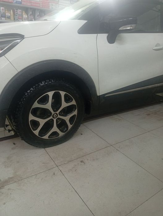 Продам Рено Каптрил 2018г