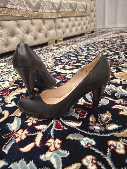 Продам туфли женские