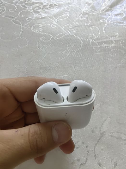 Продам 3наушника по цене одной