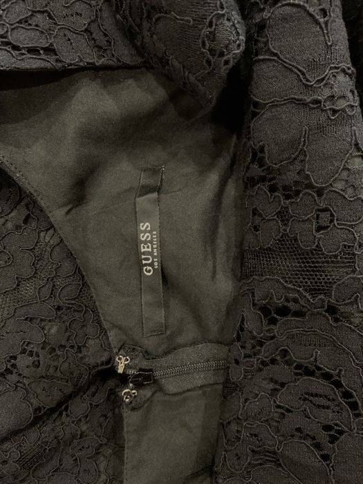 Черна рокля Guess размер ХС