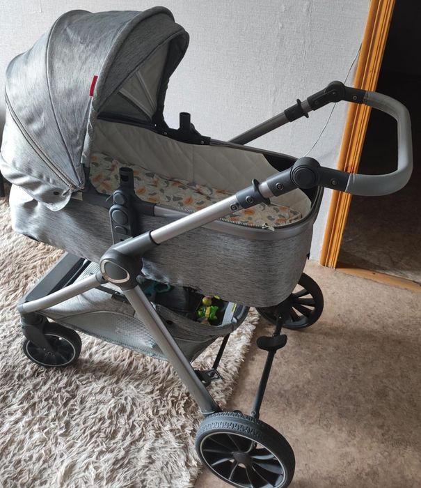 Продам коляску трансформер