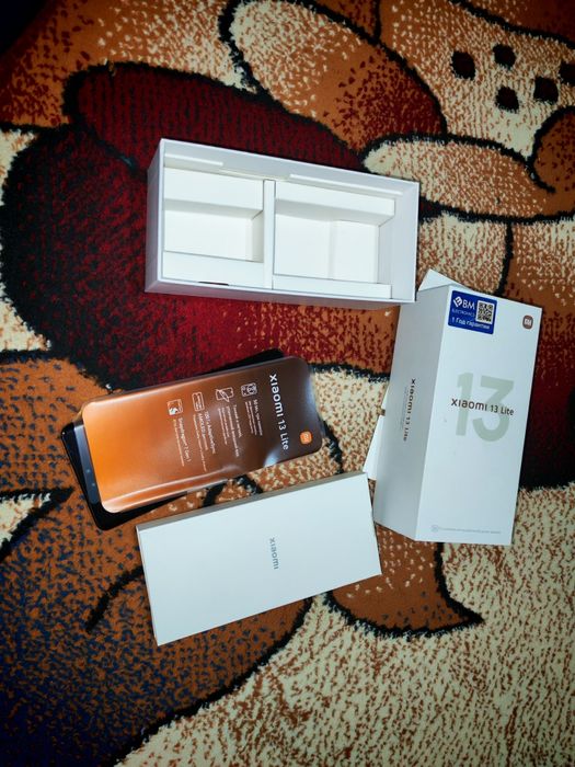 Xiaoml 13 Lite sotladi