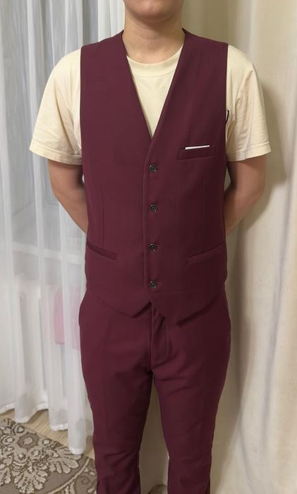 Продаю кастюм тройка