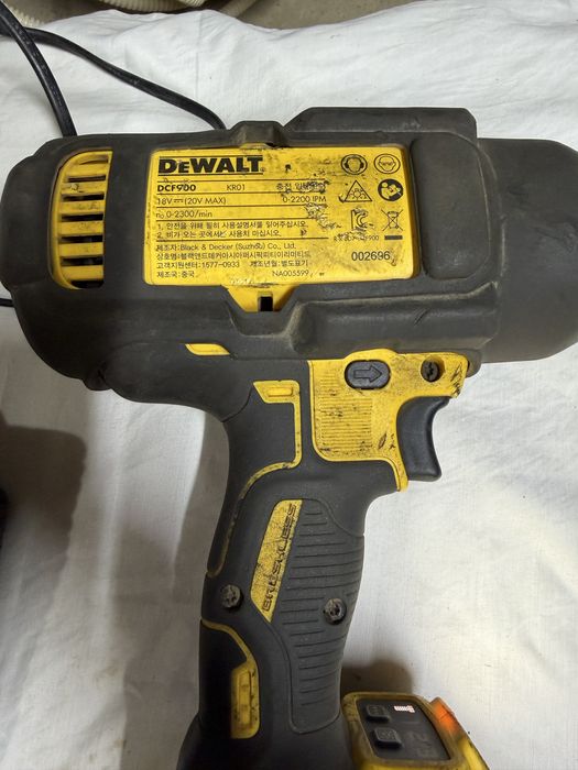 Гайкаверт Dewalt