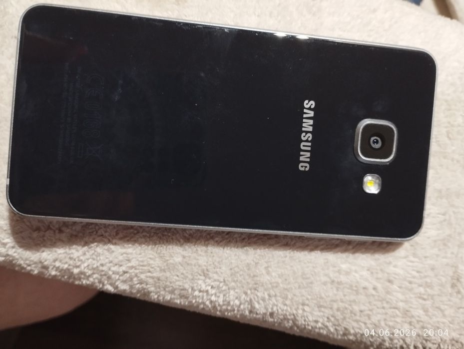 Vând telefon Galaxy A 3