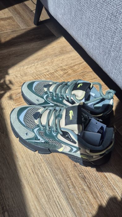 Новые кроссовки Lacoste