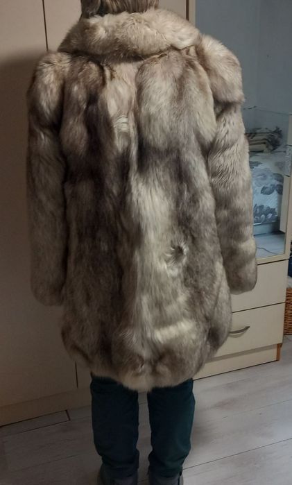 Дамско палто от сребърна лисица