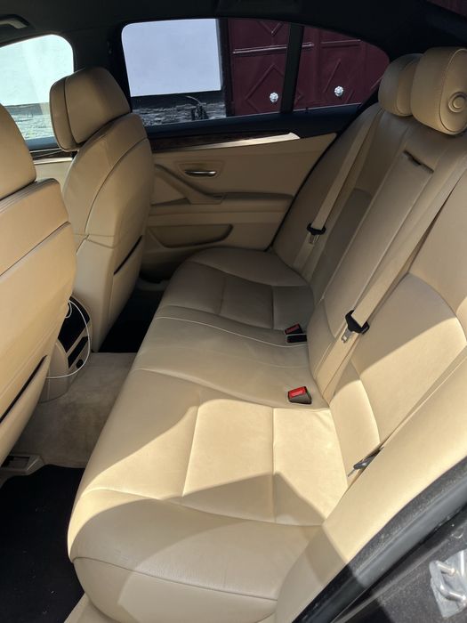 BMW 5 Series 2010 — imagine 8