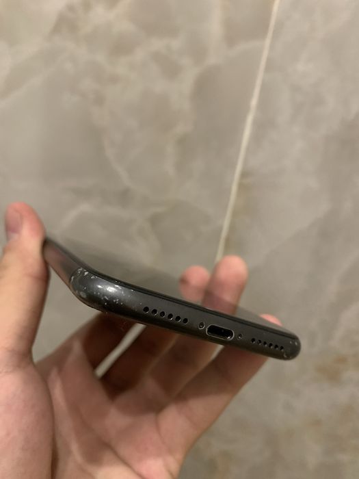 Продам iphone 11 64 gb