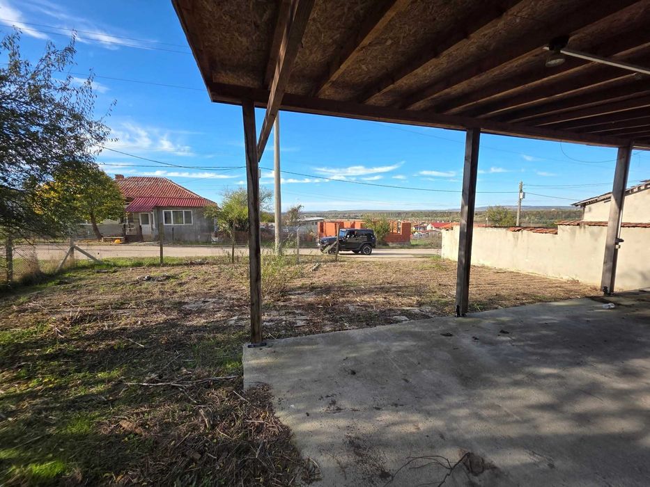 Продава се парцел