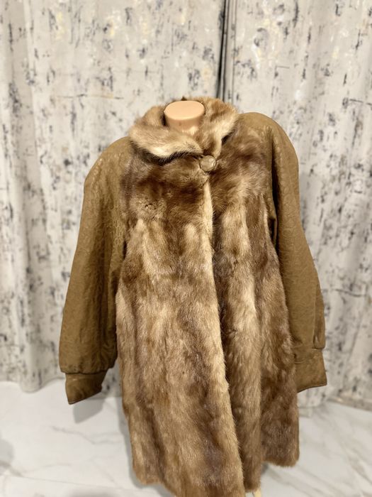 Haina din blana naturala 500 de lei bucata