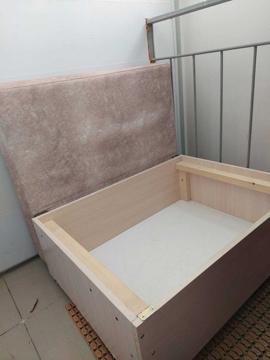 Продам диван в хорошем состоянии