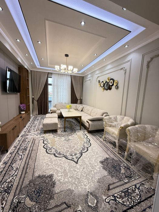 Bogishamol city Pavarot Vokzalda joylashgan 3 xona kvartira sotiladi