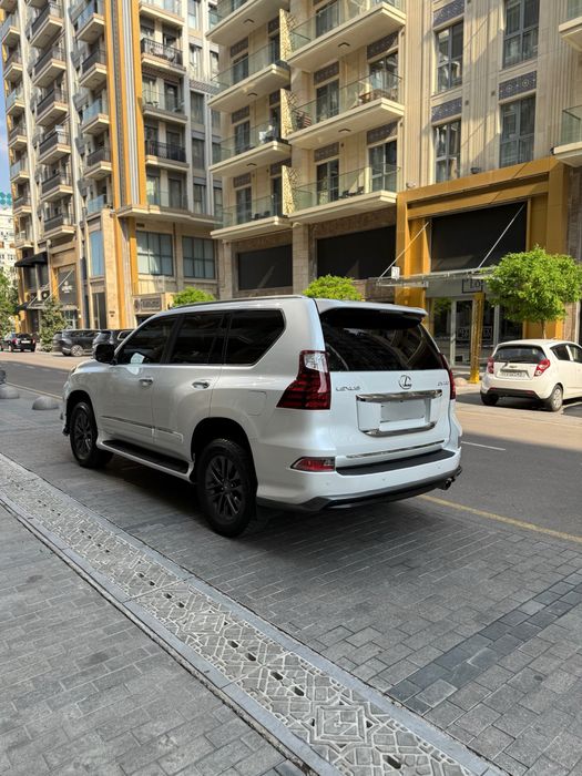 Lexus GX460