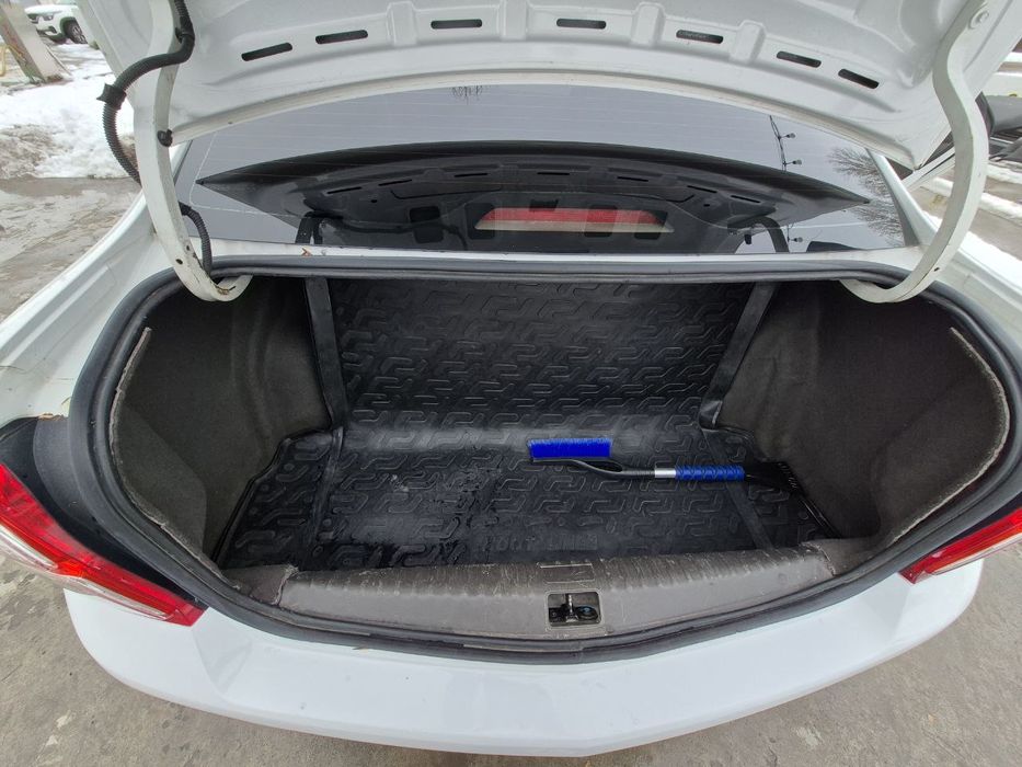 Продаю кобальт 2015 позиция 2 евро