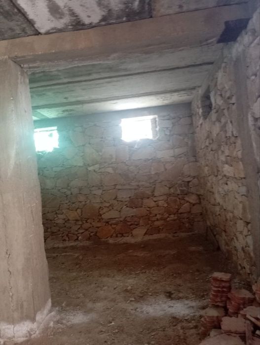 Uchastka sotiladi