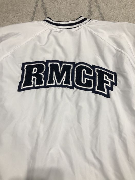 Geaca tip college real madrid originala marime xl geaca alba real xl