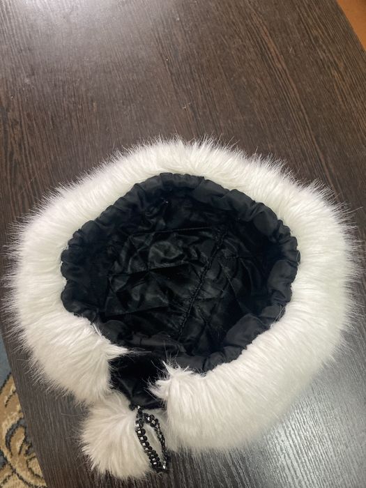 Женская шапка