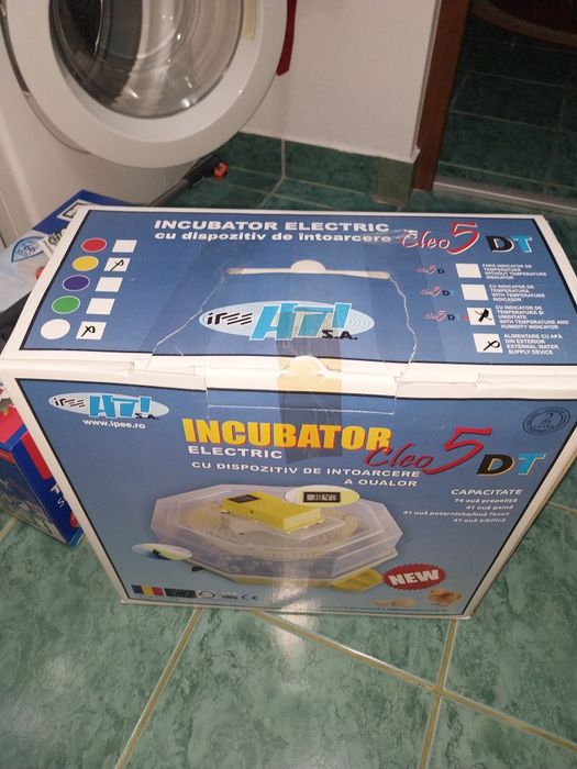 INCUBATOR CLEO 5 cu întoarcere  semiautomata
