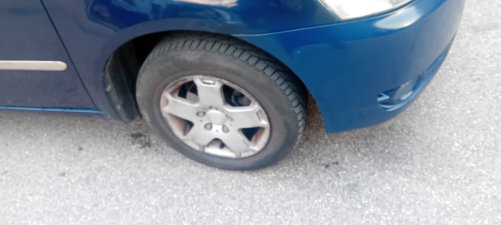 Toyota avensis verso