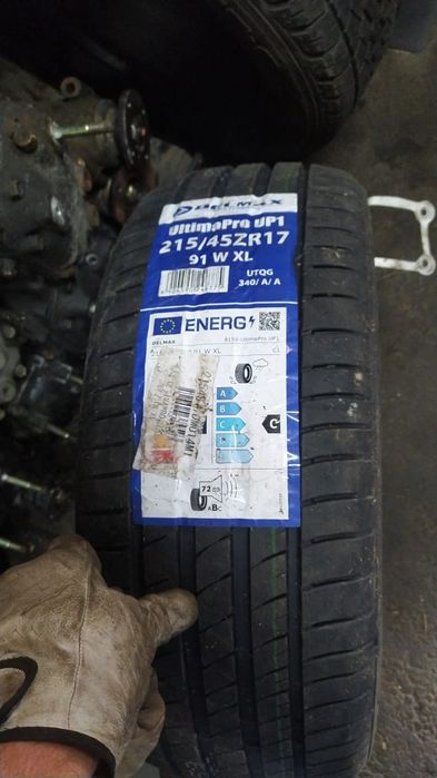 Продам резину с дисками субару