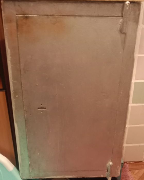 Продается металлический сейф