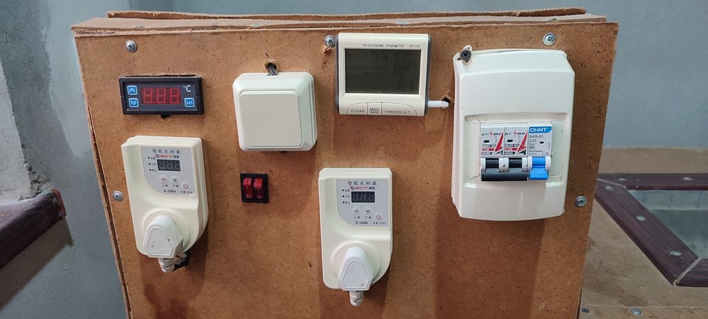 Инкубатор автомат