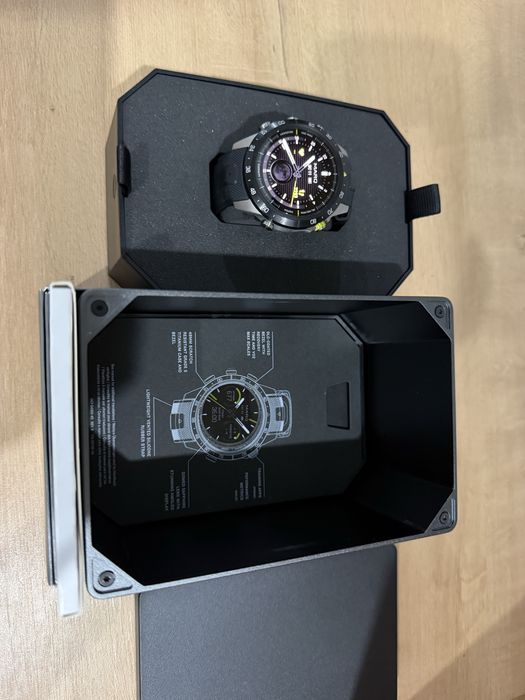 Часы Garmin athlet