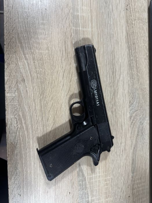 vand pistol airsoft colt