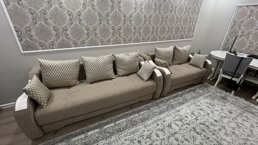 Продам б/у диван торг уместен