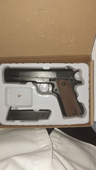 Детский пистолет Colt C.8 (спринговый)