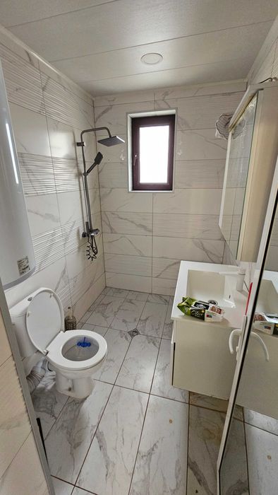 Дава се под наем Тристаен апартамент в Разград, Освобождение - 100 кв.м за 612 € - Снимка #2