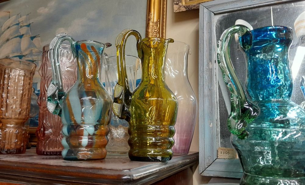 Кувшины и вазы стекло