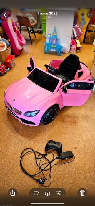 Mașinuța electrică cu telecomandă
